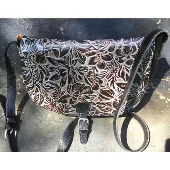 Patricia Nash Crossbody Tooled Black Leather Black New w/o tags - Picture 2 of 9